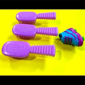 LISA FRANK Doll Hair Brushes & Skate